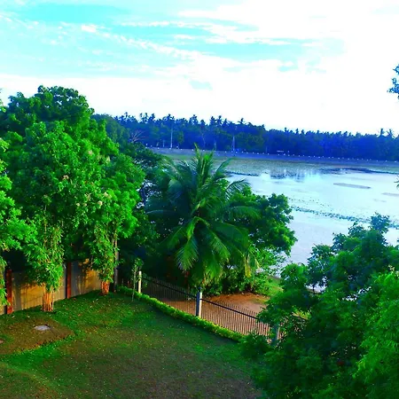 Diya Dahara Lake Resort Tissamaharama Exterior photo