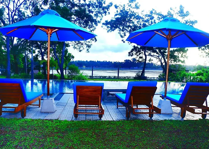 Diya Dahara Lake Resort