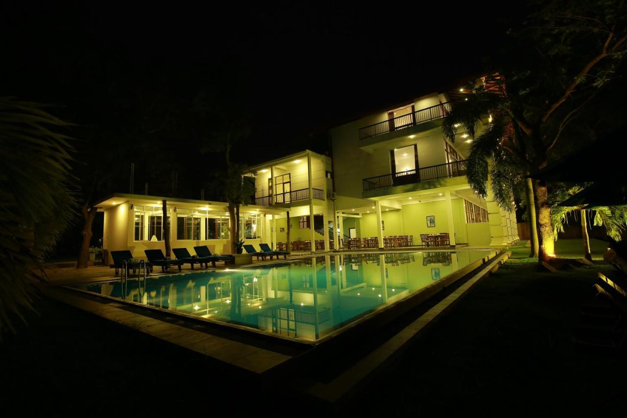 Diya Dahara Lake Resort Resort
