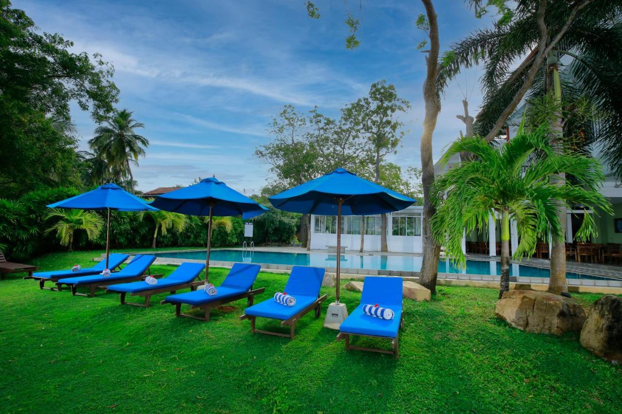 Diya Dahara Lake Resort Tissamaharama