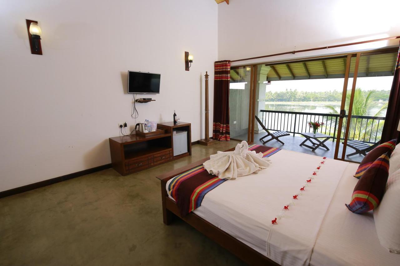 Diya Dahara Lake Resort 4* Tissamaharama