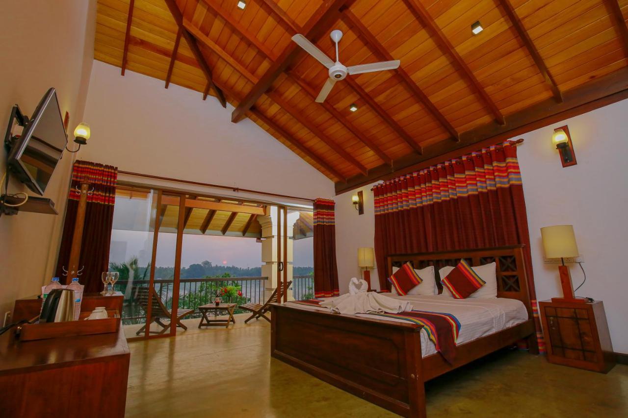 Diya Dahara Lake Resort 4* Tissamaharama