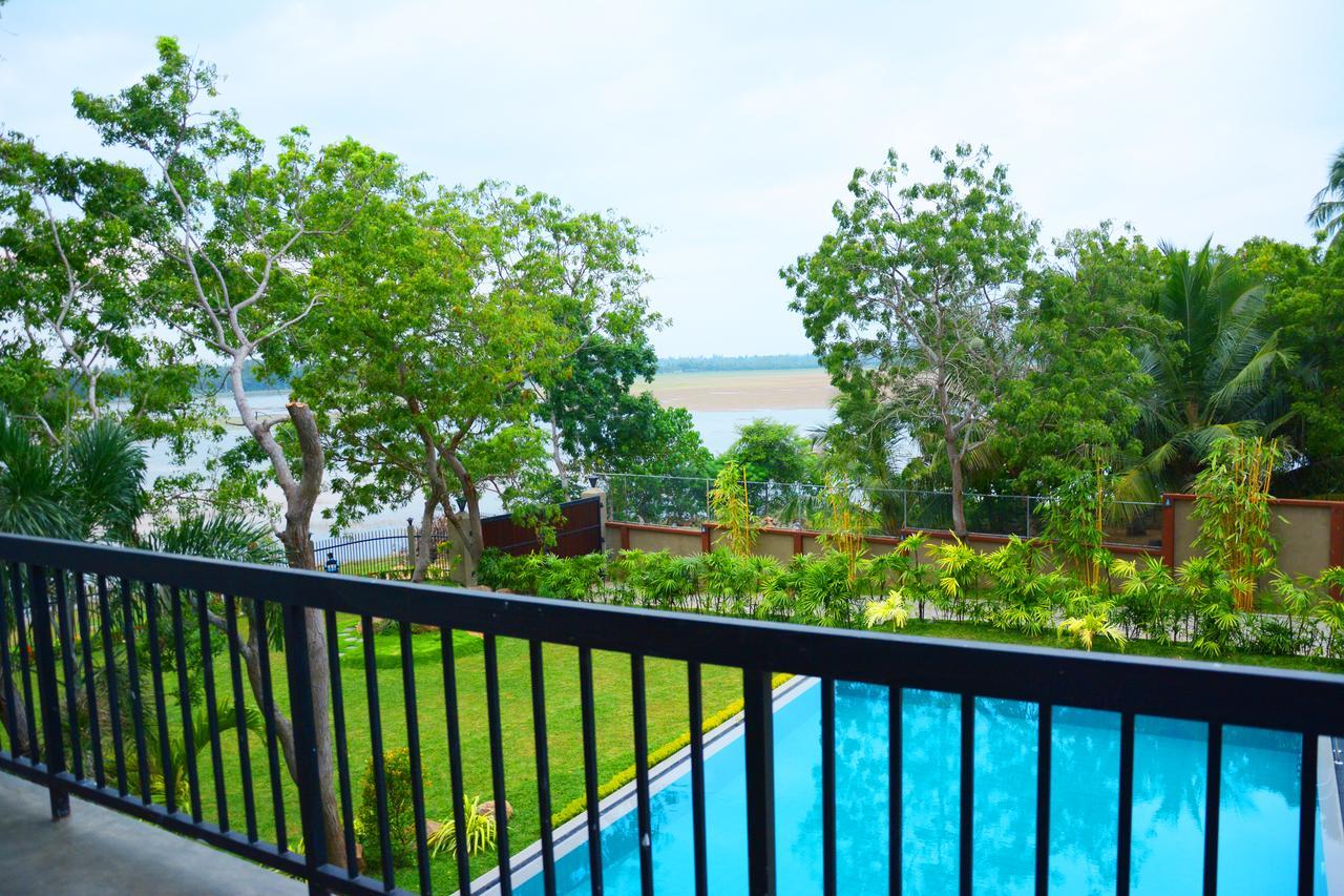 Diya Dahara Lake Resort Resort