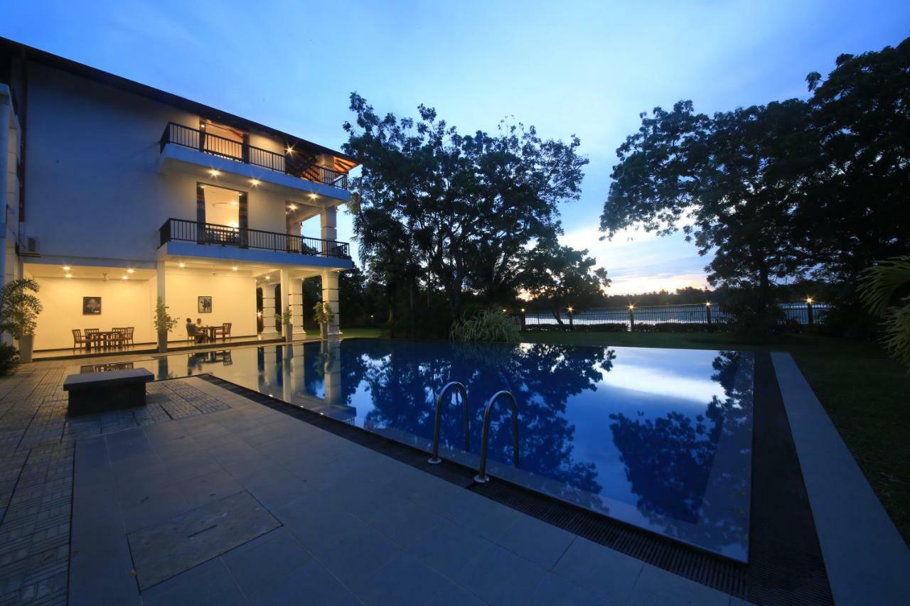 Diya Dahara Lake Resort 4* Tissamaharama